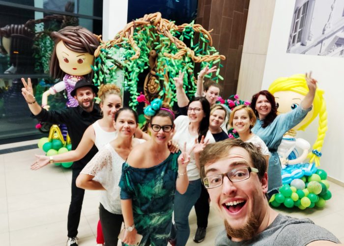 szkolenie balonowe rzeźby z balonów profesor balonologii Paweł Robaszek